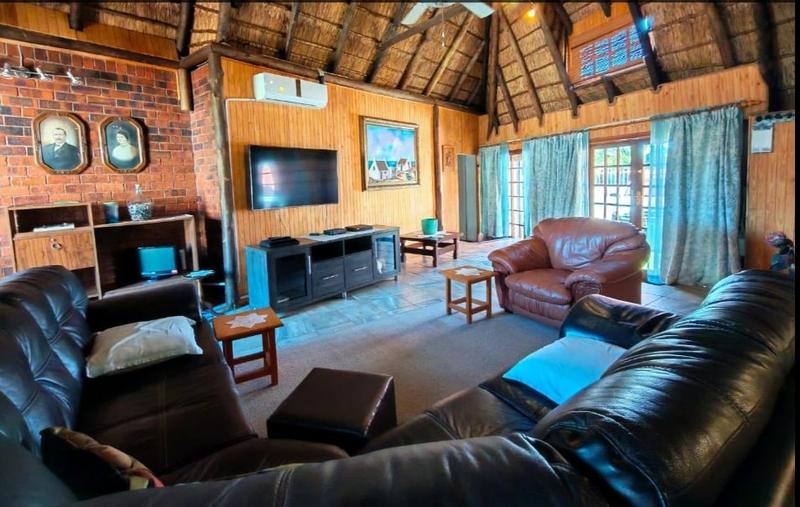 4 Bedroom Property for Sale in Pellissier Free State